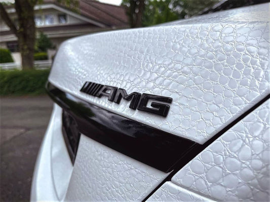 Hexis Glacier White Alligator Gloss Vinyl Wrap | HX30AL003B