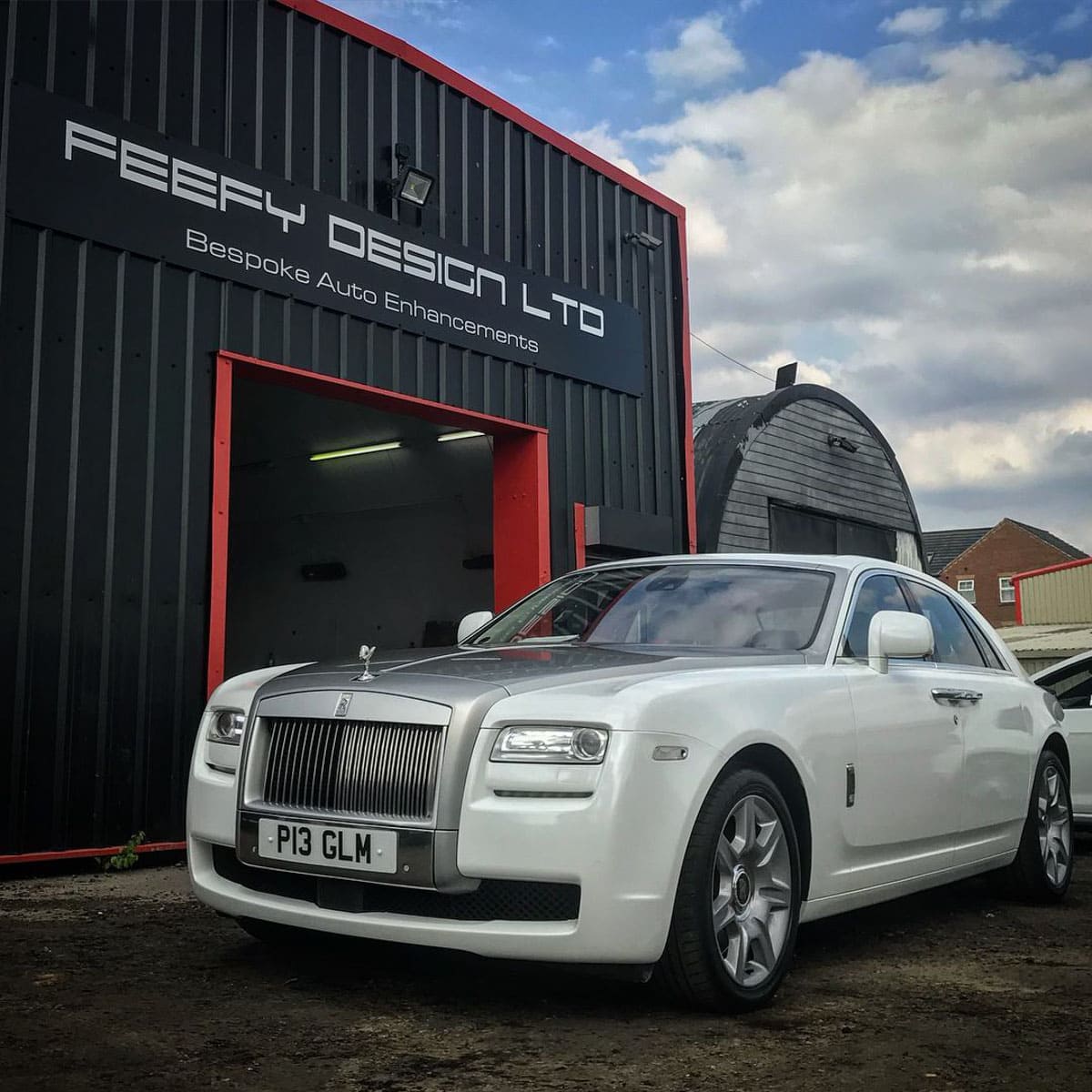 Hexis Saturn White Gloss Vinyl Wrap | HX20BSAB