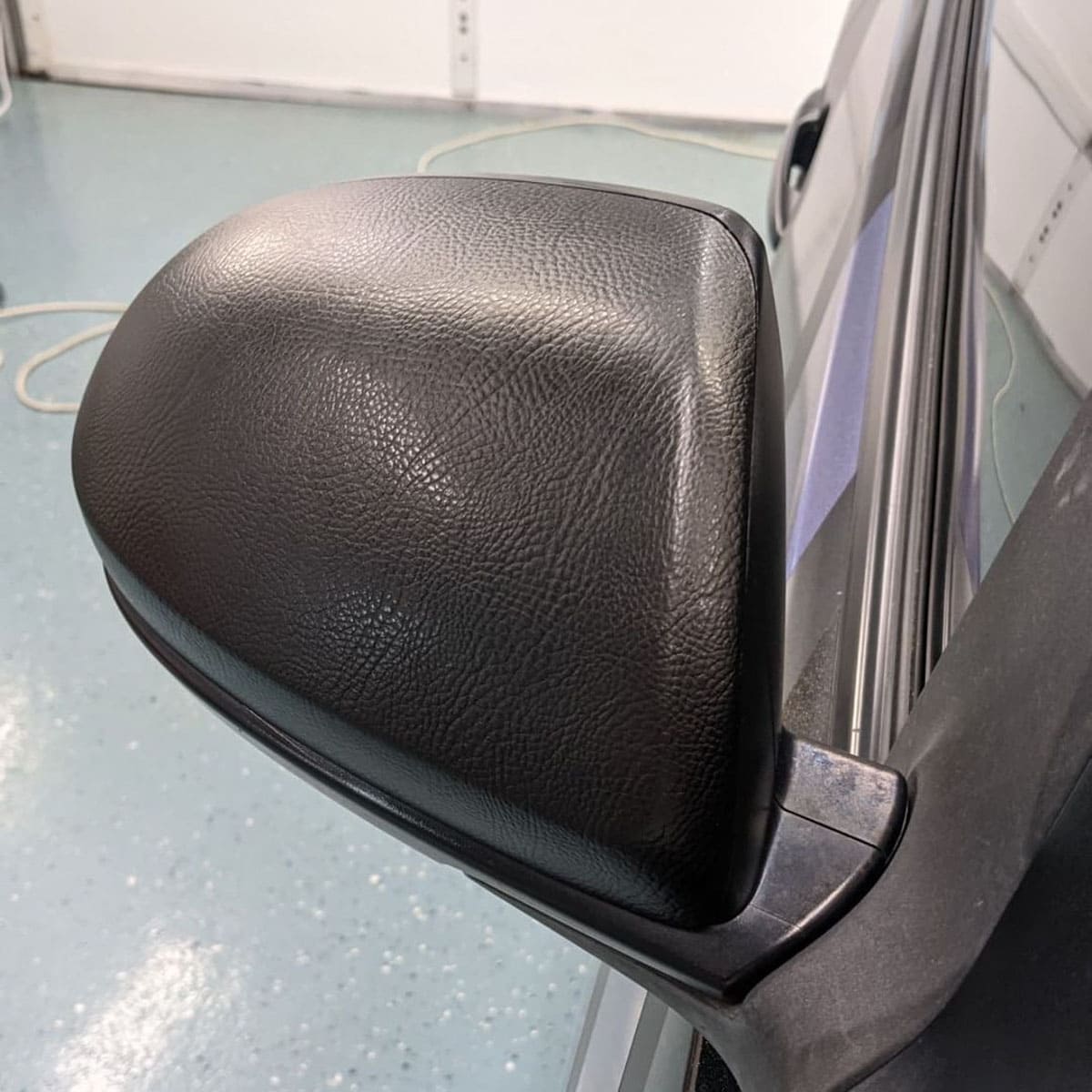 Hexis Black Leather Vinyl Wrap | HX30PG889B
