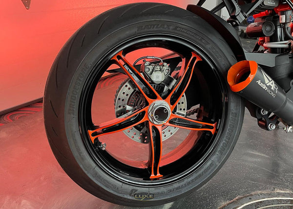 KTM 1290SUPERDUKE R純正リアホイール　2022年式 2020 KTM 1290 Superduke R Rear Wheel Spoke Overlays – Luxe Auto